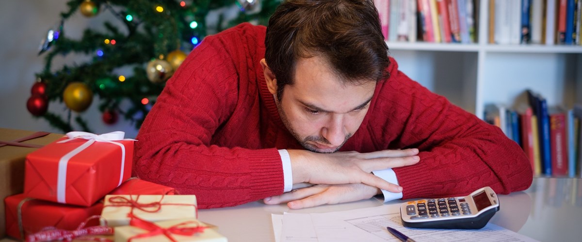 Seasonal Debt Problems – How to minimise the debt hangover in January